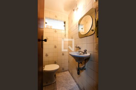 Casa à venda com 308m², 3 quartos e 4 vagas Casa à venda com 308m², 3 quartos e 4 vagasBanheiro