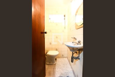 Casa à venda com 308m², 3 quartos e 4 vagas Casa à venda com 308m², 3 quartos e 4 vagasBanheiro