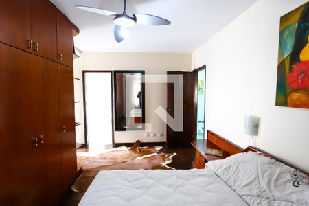 Casa à venda com 308m², 3 quartos e 4 vagas Casa à venda com 308m², 3 quartos e 4 vagassuíte 3