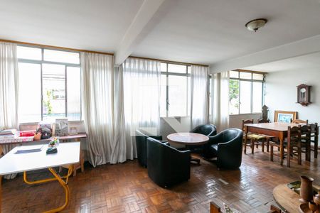 Sala de casa à venda com 4 quartos, 230m² em São Lucas, Belo Horizonte