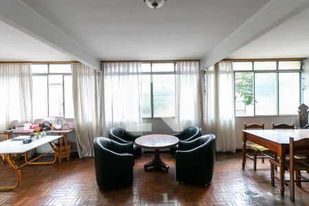 Sala de casa à venda com 4 quartos, 230m² em São Lucas, Belo Horizonte