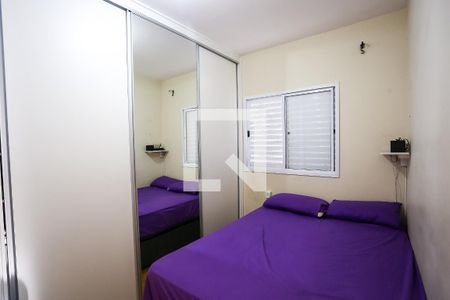 quarto 1 de apartamento para alugar com 2 quartos, 51m² em Jardim Irapua, Taboão da Serra