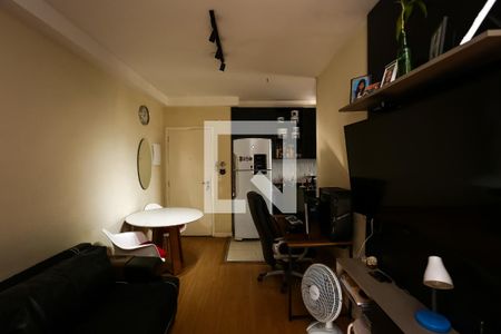 Sala de apartamento para alugar com 2 quartos, 51m² em Jardim Irapua, Taboão da Serra
