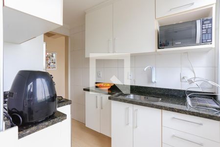 Cozinha de apartamento à venda com 2 quartos, 49m² em Butantã, São Paulo