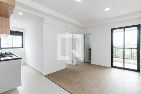 Sala / Cozinha de apartamento para alugar com 2 quartos, 43m² em Vila Zilda, São Paulo
