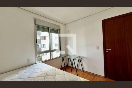 quarto de apartamento para alugar com 2 quartos, 66m² em Belvedere, Belo Horizonte