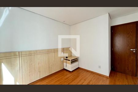 quarto de apartamento para alugar com 2 quartos, 66m² em Belvedere, Belo Horizonte