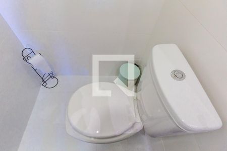 Lavabo de apartamento para alugar com 1 quarto, 58m² em Vila Tupi, Praia Grande