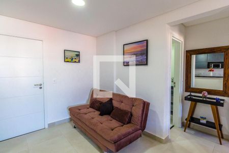 Sala de apartamento para alugar com 1 quarto, 58m² em Vila Tupi, Praia Grande