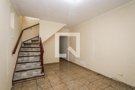 Sala de casa de condomínio à venda com 4 quartos, 125m² em Vila das Oliveiras, Taboão da Serra