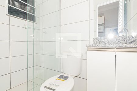 Banheiro de apartamento para alugar com 1 quarto, 25m² em Vila Medeiros, São Paulo