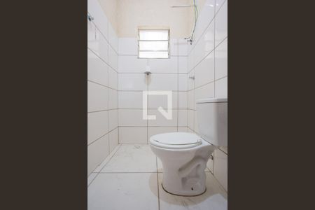 Banheiro de casa de condomínio para alugar com 1 quarto, 34m² em Havaí, Belo Horizonte