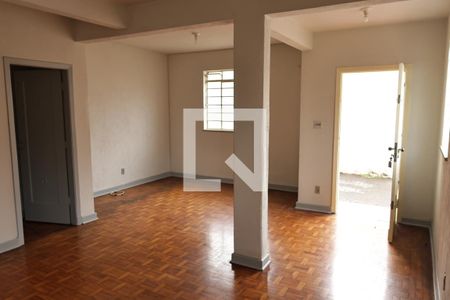 Casa para alugar com 145m², 3 quartos e sem vagasala