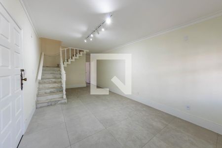 Sala de casa para alugar com 3 quartos, 190m² em Jardim Avelino, São Paulo