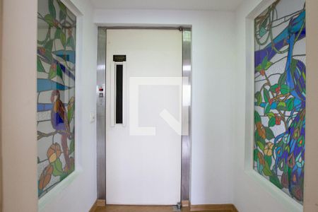 elevador privativo sala de apartamento para alugar com 4 quartos, 302m² em Vila Augusto, São Paulo