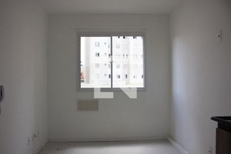 Sala / Cozinha de kitnet/studio para alugar com 1 quarto, 24m² em Vila Nova das Belezas, São Paulo