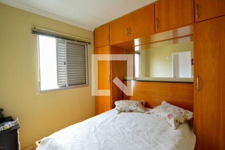 Suíte 1 de apartamento à venda com 3 quartos, 56m² em João Pinheiro, Belo Horizonte