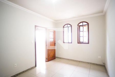 Sala de casa à venda com 2 quartos, 62m² em Santa Amélia, Belo Horizonte