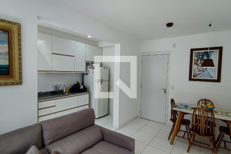 sala de apartamento à venda com 2 quartos, 48m² em Pechincha, Rio de Janeiro