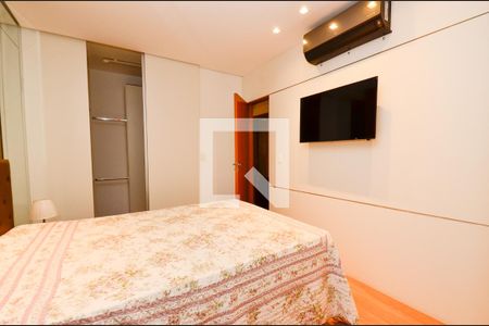 Quarto de apartamento para alugar com 3 quartos, 90m² em Lourdes, Belo Horizonte