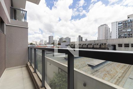 Varanda de kitnet/studio para alugar com 1 quarto, 27m² em Indianópolis, São Paulo