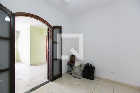 Quarto 2 de casa para alugar com 3 quartos, 200m² em Vila Mara, São Paulo