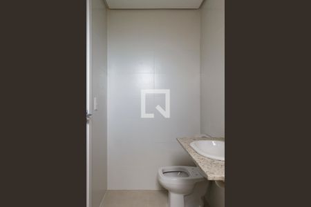 Banheiro do Suite de apartamento à venda com 3 quartos, 68m² em Santo Antônio, Porto Alegre