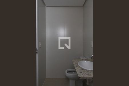 Banheiro Suite de apartamento à venda com 2 quartos, 57m² em Santo Antônio, Porto Alegre