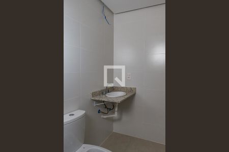 Banheiro da Suíte de apartamento à venda com 2 quartos, 57m² em Santo Antônio, Porto Alegre
