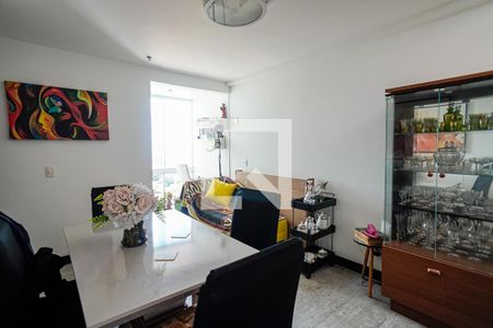 Sala de apartamento para alugar com 2 quartos, 86m² em Camboinhas, Niterói
