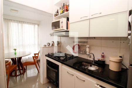 Cozinha de apartamento à venda com 2 quartos, 70m² em Vale do Sereno, Nova Lima