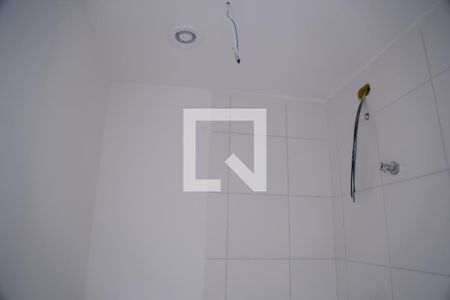 Banheiro de apartamento à venda com 1 quarto, 25m² em Vila Guedes, São Paulo