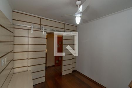 Sala de TV de casa de condomínio à venda com 3 quartos, 325m² em Residencial Campos Verde, Campinas