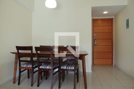 Sala de apartamento à venda com 3 quartos, 83m² em Jacarepaguá, Rio de Janeiro