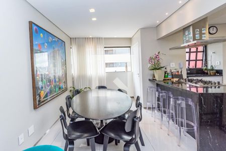 Sala de apartamento à venda com 2 quartos, 88m² em Vila da Serra, Nova Lima