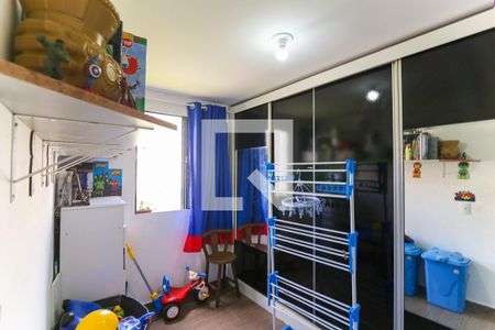 Quarto 2 de apartamento à venda com 2 quartos, 45m² em Jardim Mirna, Taboão da Serra