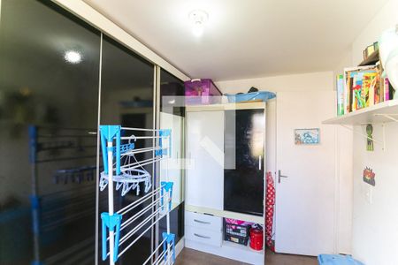 Quarto 2 de apartamento para alugar com 2 quartos, 45m² em Jardim Mirna, Taboão da Serra