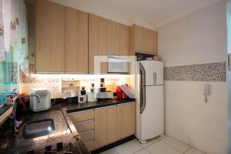 Cozinha de casa de condomínio à venda com 2 quartos, 70m² em Itaquera, São Paulo