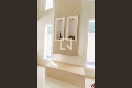 Detalhe Sala de casa de condomínio à venda com 3 quartos, 306m² em Alphaville, Santana de Parnaíba