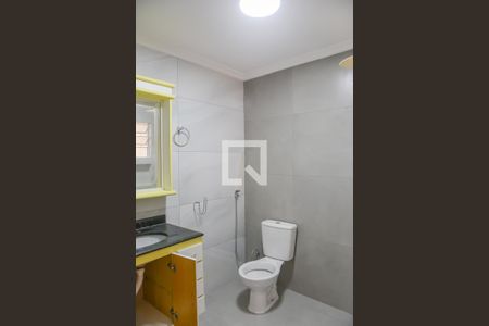 Banheiro de casa para alugar com 1 quarto, 80m² em Parque Terra Nova Ii, São Bernardo do Campo