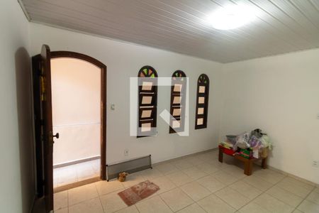 Sala de casa à venda com 3 quartos, 150m² em Jardim Piratininga, São Paulo