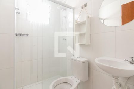 Banheiro  de apartamento para alugar com 1 quarto, 30m² em Vila Esperança, São Paulo