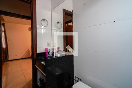 Banheiro de apartamento à venda com 4 quartos, 240m² em Icaraí, Niterói