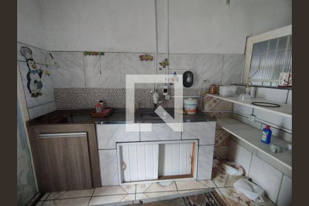 Cozinha  de casa à venda com 3 quartos, 150m² em Scharlau, São Leopoldo