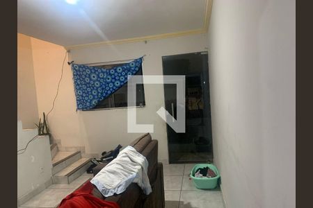 Sala de casa para alugar com 2 quartos, 60m² em Jardim Laguna, Contagem