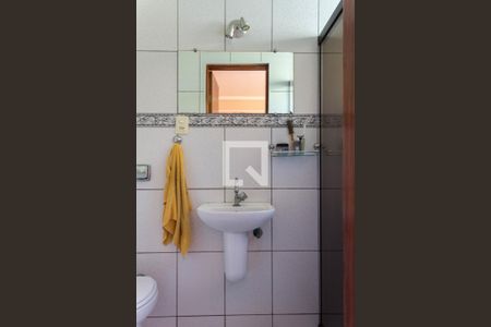 Casa à venda com 138m², 2 quartos e 2 vagas Casa à venda com 138m², 2 quartos e 2 vagasBanheiro da Suíte 1