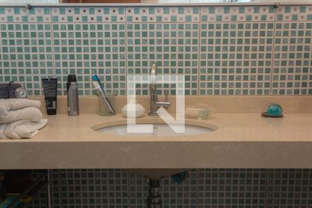 Casa à venda com 138m², 2 quartos e 2 vagas Casa à venda com 138m², 2 quartos e 2 vagasBanheiro