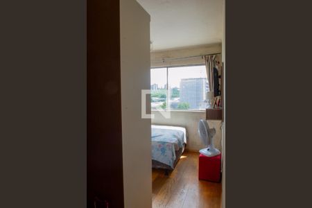 Quarto  de apartamento para alugar com 1 quarto, 52m² em Partenon, Porto Alegre