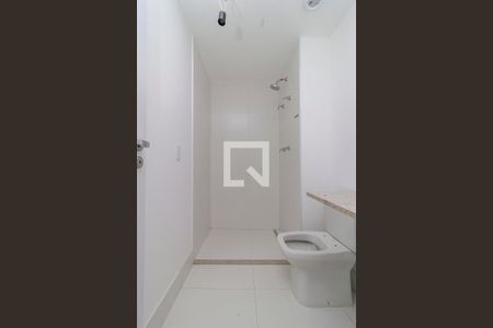 Banheiro de kitnet/studio à venda com 0 quarto, 25m² em Campo Belo, São Paulo
