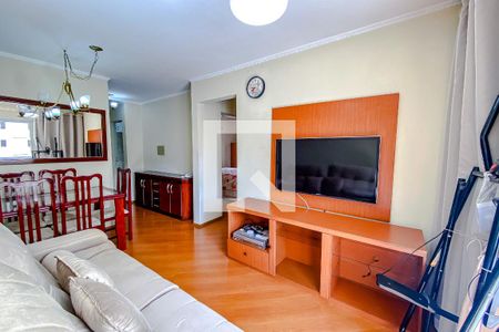 Sala de apartamento para alugar com 3 quartos, 70m² em Jardim Botucatu, São Paulo